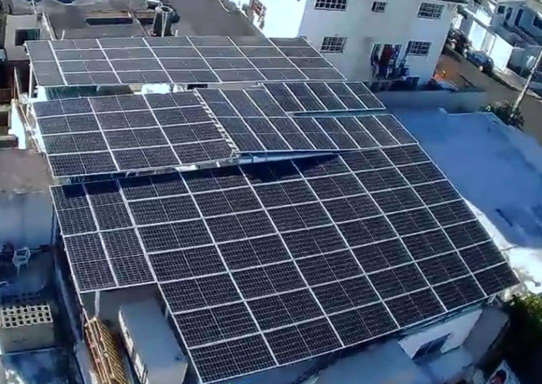 Instalación de Paneles Solares Fotovoltaico. Año 2021.