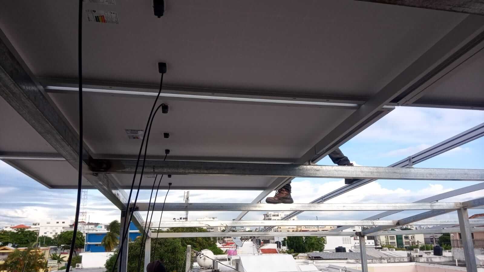 Instalación de Paneles Solares Fotovoltaico. Año 2021.