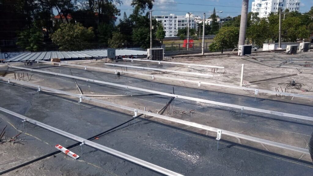Trabajos de actualización eléctrica de Sun Star en Shark Cover