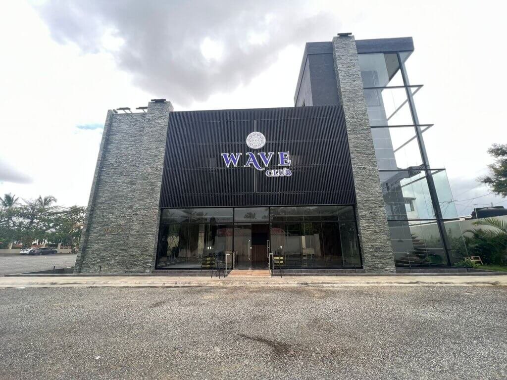 Fachada de Wave Club