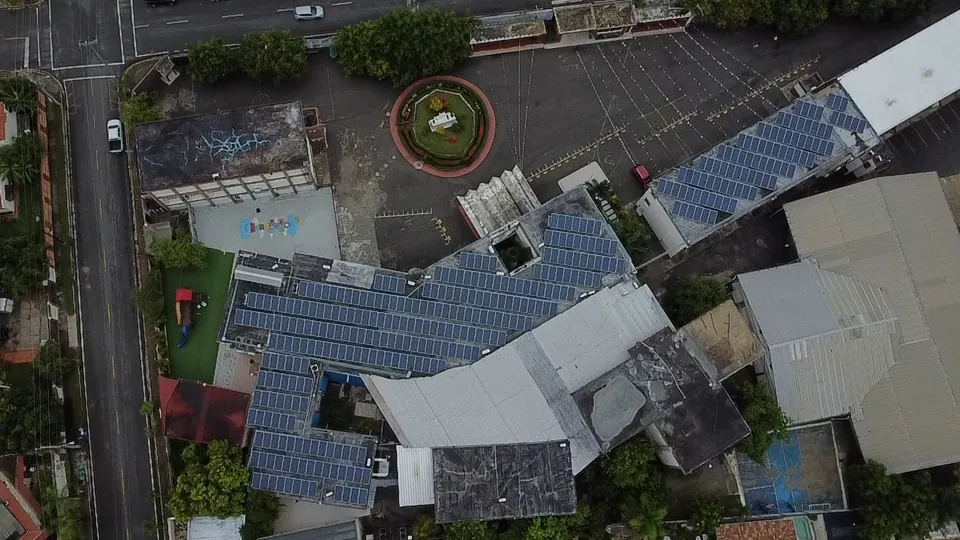 Desinstalación de sistema solar en azotea, Sun Star Investments, foto 1